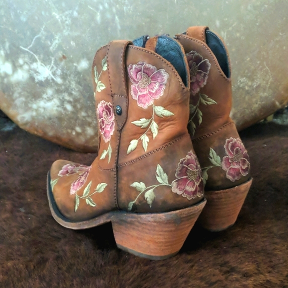 LIBERTY BLACK LB7129102 "Caborca Silver" embroidered floral booties sz 7 NEW - Picture 9 of 13